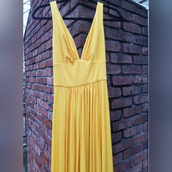 S.L. Fashions Yellow Summer Maxi Dress Size Medium - Picture 12 of 14
